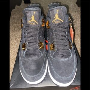 Jordan 4 Retro ‘Royalty’